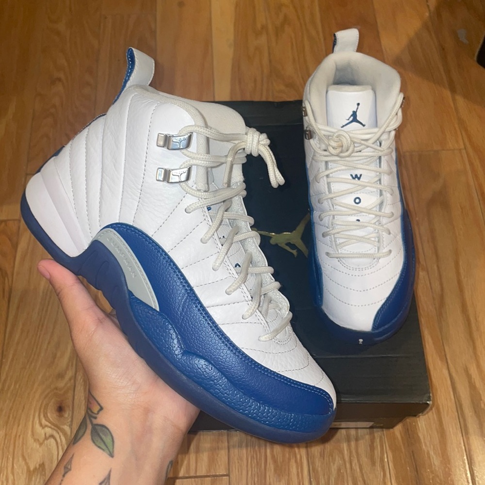 Retro Jordan 12 French blue